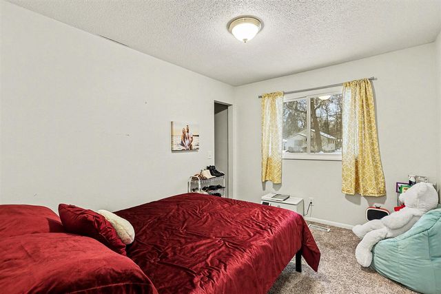 126 S Brooks Road, Muskegon, MI 49442