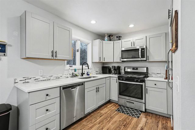 126 S Brooks Road, Muskegon, MI 49442