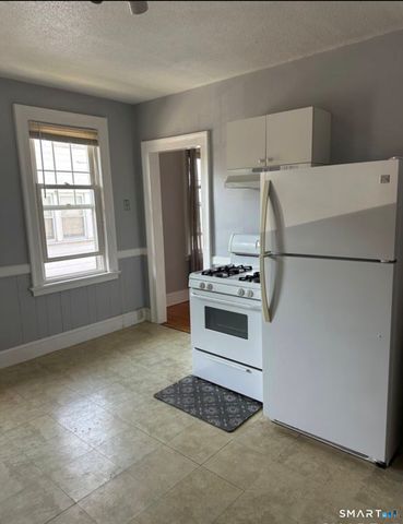 48 Ardmore Road, West Hartford, CT 06119