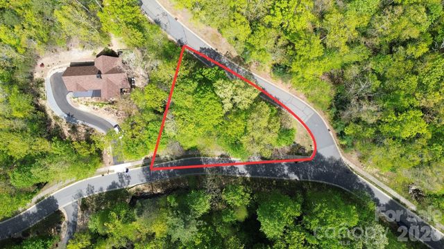 205 Settings Boulevard, Black Mountain, NC 28711