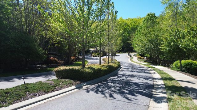 205 Settings Boulevard, Black Mountain, NC 28711
