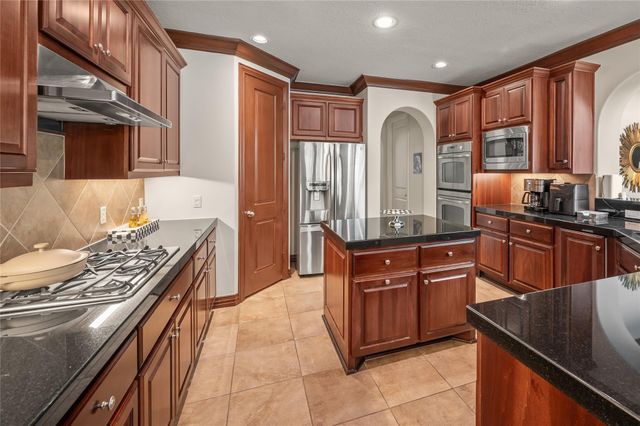 2127 Thicket Ridge Lane, Houston, TX 77077