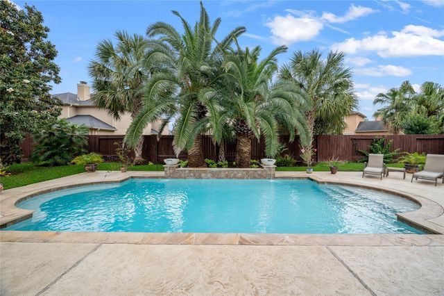 2127 Thicket Ridge Lane, Houston, TX 77077