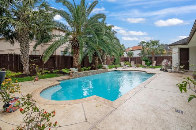 2127 Thicket Ridge Lane, Houston, TX 77077