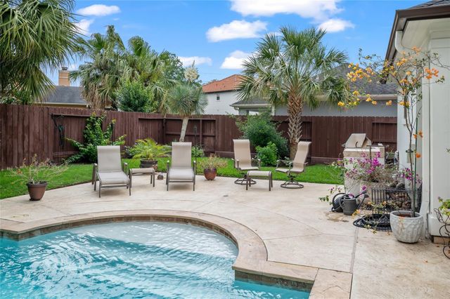 2127 Thicket Ridge Lane, Houston, TX 77077