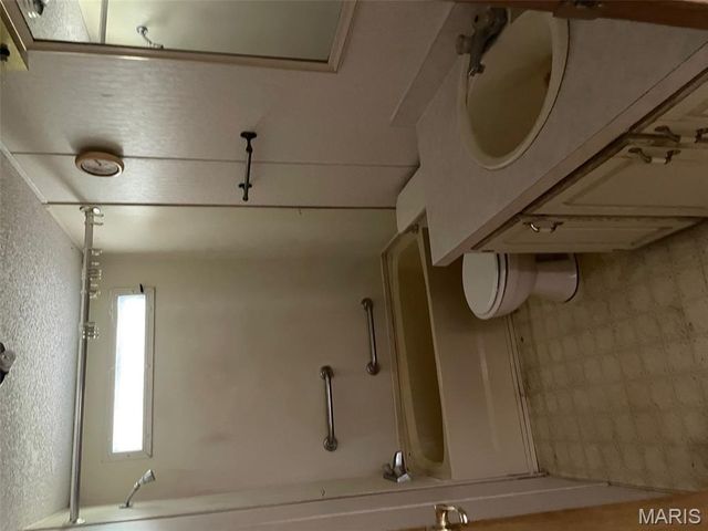 18000 Lattice Lane, St Robert, MO 65584