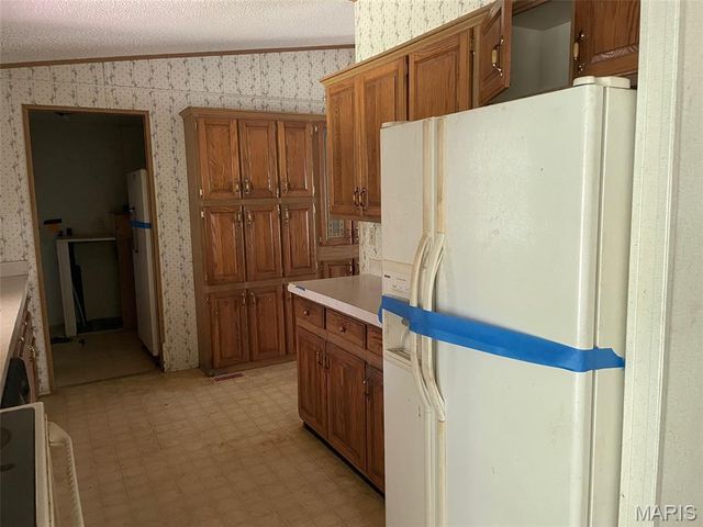 18000 Lattice Lane, St Robert, MO 65584