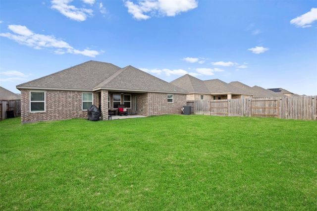 13717 Gaff Rig Drive, Texas City, TX 77510