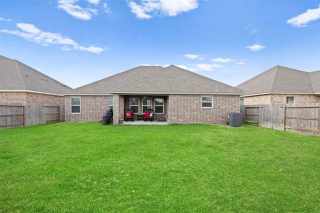 13717 Gaff Rig Drive, Texas City, TX 77510