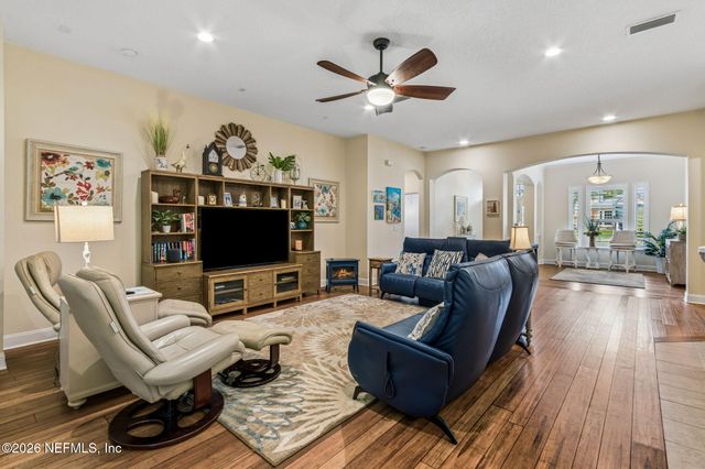 96102 WINDSOR Drive, Yulee, FL 32097