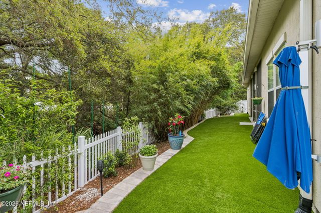 96102 WINDSOR Drive, Yulee, FL 32097