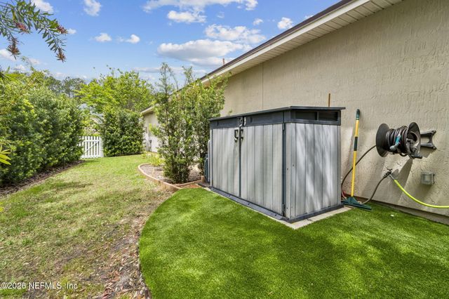 96102 WINDSOR Drive, Yulee, FL 32097