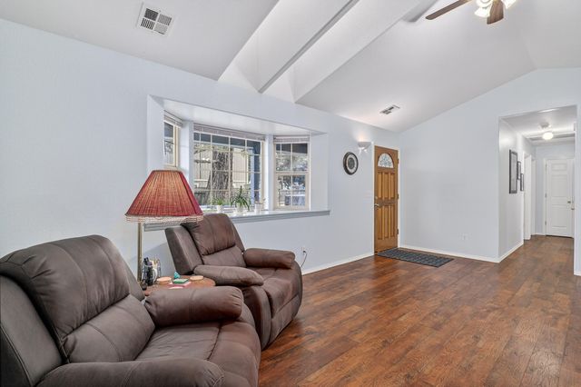 1055 SW Kokanee Lane, Grants Pass, OR 97527