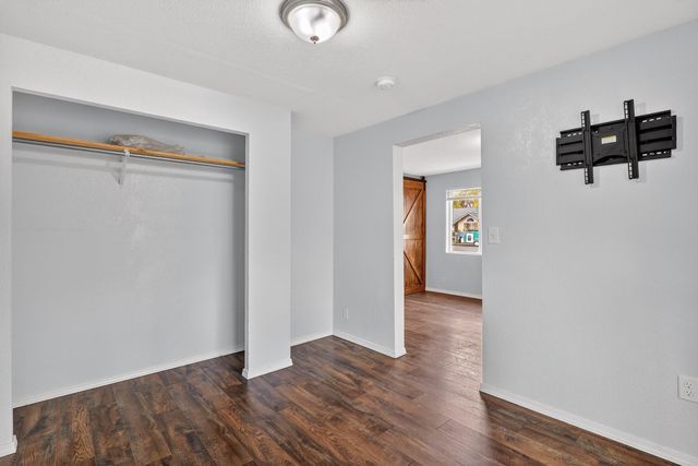 1055 SW Kokanee Lane, Grants Pass, OR 97527