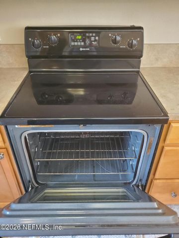1625 VINELAND Circle B, Fleming Island, FL 32003
