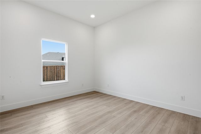 2622 Bainbridge Drive, Dallas, TX 75237