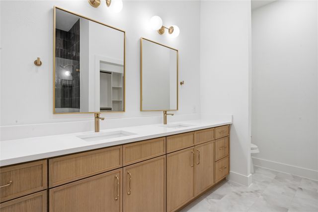 2622 Bainbridge Drive, Dallas, TX 75237