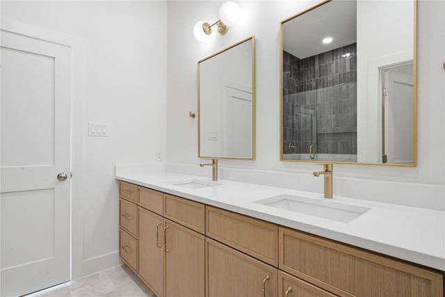 2622 Bainbridge Drive, Dallas, TX 75237