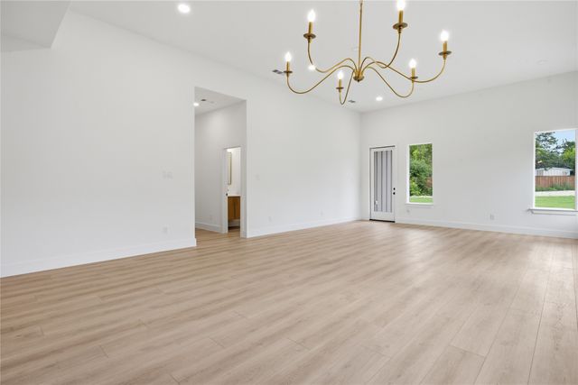 2622 Bainbridge Drive, Dallas, TX 75237