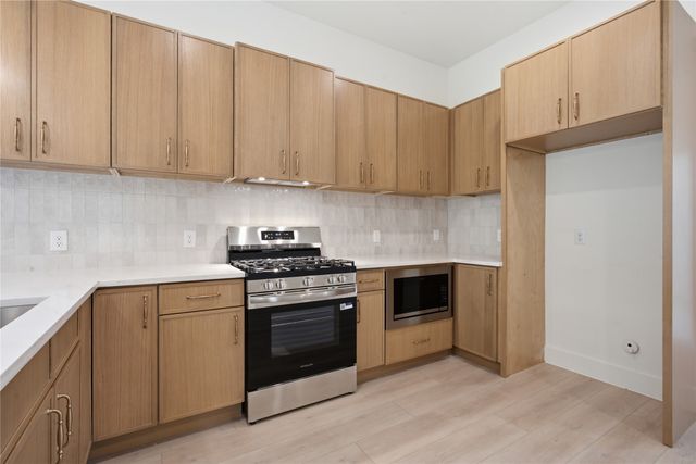 2622 Bainbridge Drive, Dallas, TX 75237