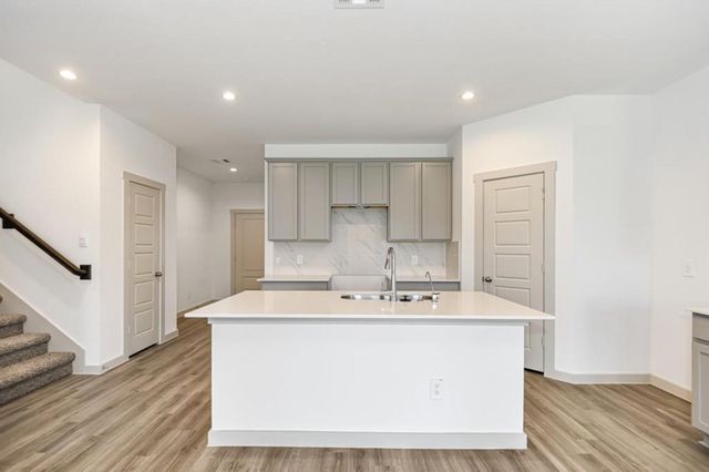 7918 Brumly Lane, Rosharon, TX 77583