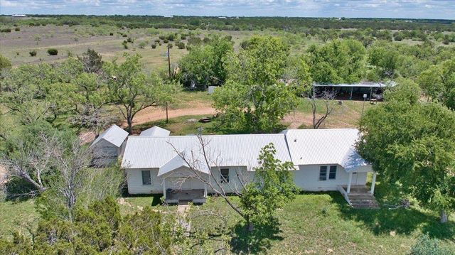 4220 County Road 202, Burnet, TX 78611