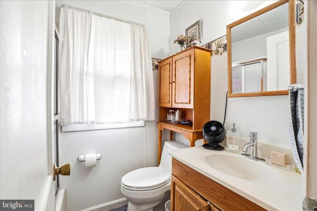 1105 EDMONSTON DR, Rockville, MD 20851