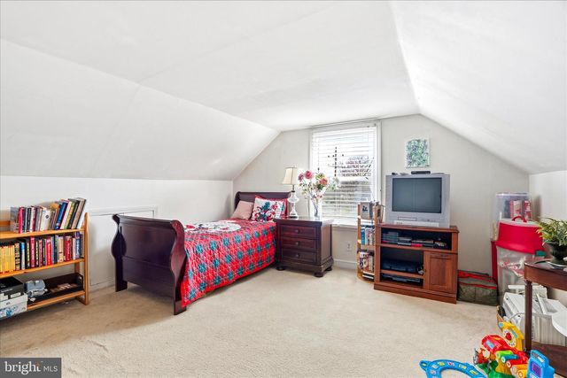 1105 EDMONSTON DR, Rockville, MD 20851