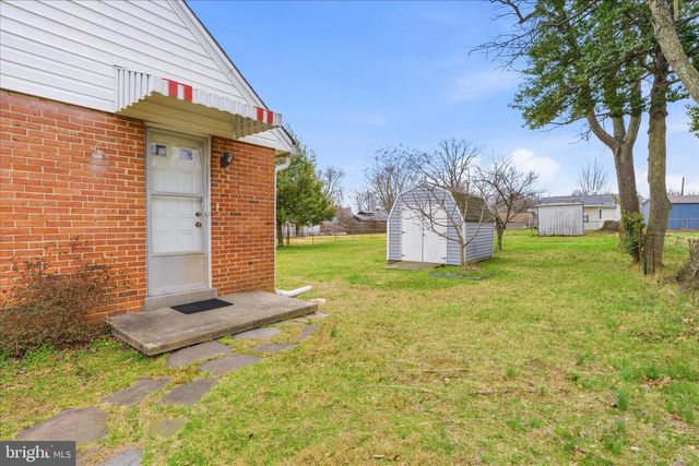 1105 EDMONSTON DR, Rockville, MD 20851