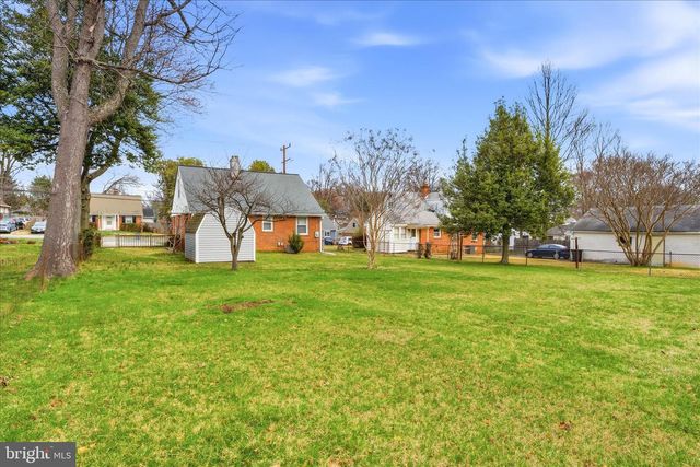 1105 EDMONSTON DR, Rockville, MD 20851