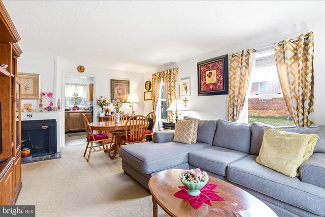 1105 EDMONSTON DR, Rockville, MD 20851