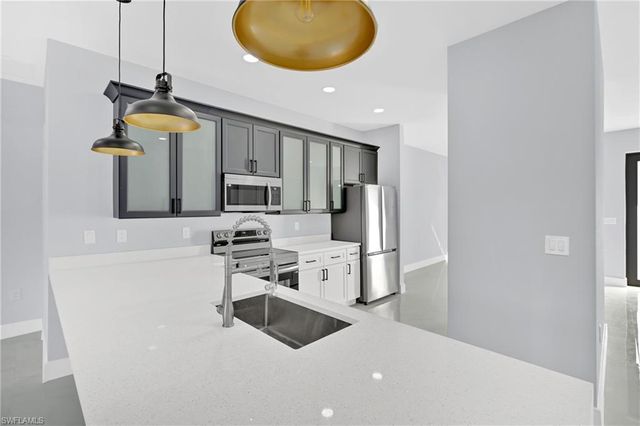 517 Johns AVE, Lehigh Acres, FL 33972