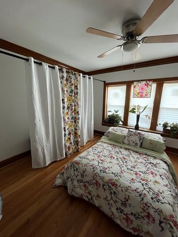 5133 W Wrightwood Avenue 2, Chicago, IL 60639