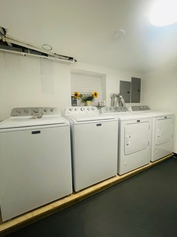 5133 W Wrightwood Avenue 2, Chicago, IL 60639