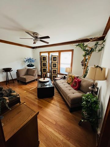 5133 W Wrightwood Avenue 2, Chicago, IL 60639