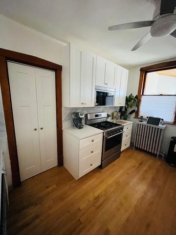 5133 W Wrightwood Avenue 2, Chicago, IL 60639