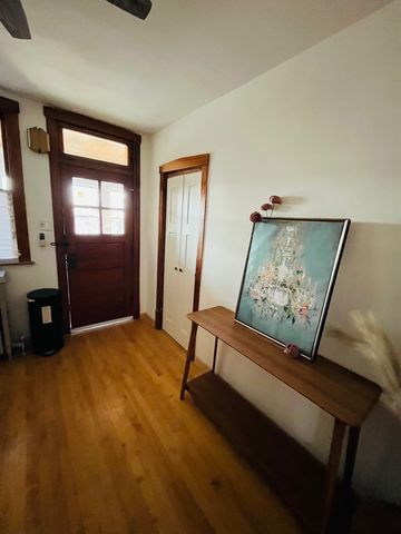 5133 W Wrightwood Avenue 2, Chicago, IL 60639