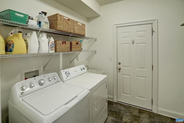 5622 UPLAND DR, Crozet, VA 22932