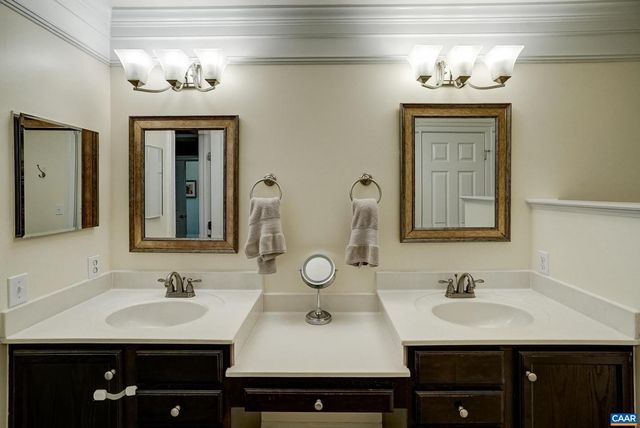 5622 UPLAND DR, Crozet, VA 22932