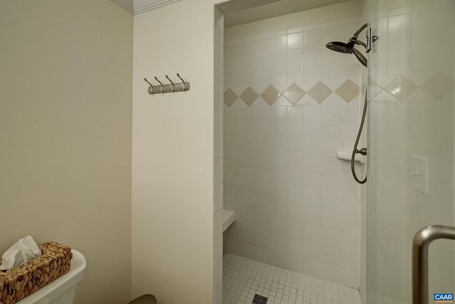 5622 UPLAND DR, Crozet, VA 22932