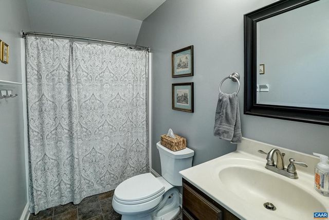 5622 UPLAND DR, Crozet, VA 22932