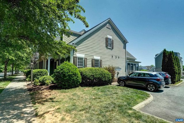 5622 UPLAND DR, Crozet, VA 22932