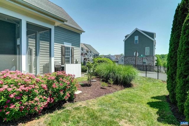 5622 UPLAND DR, Crozet, VA 22932