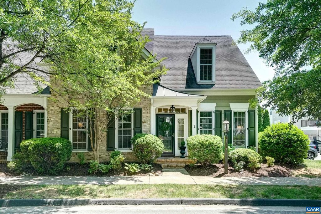 5622 UPLAND DR, Crozet, VA 22932