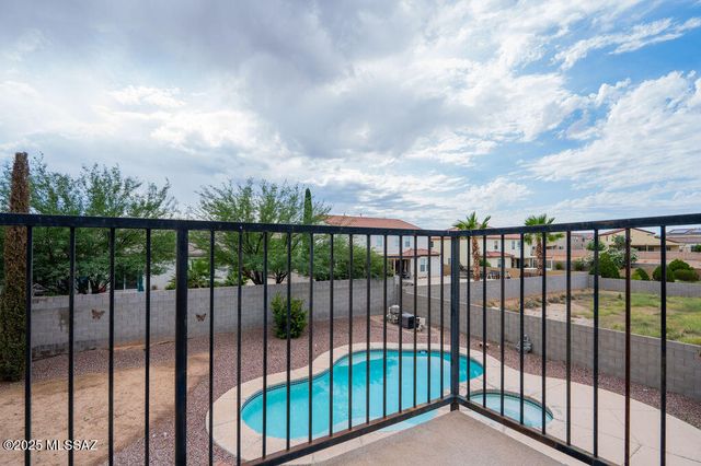 8157 W Solitary Eagle Court, Tucson, AZ 85757