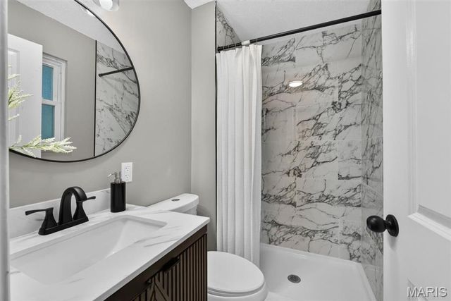 11644 Altozano Lane, Florissant, MO 63033