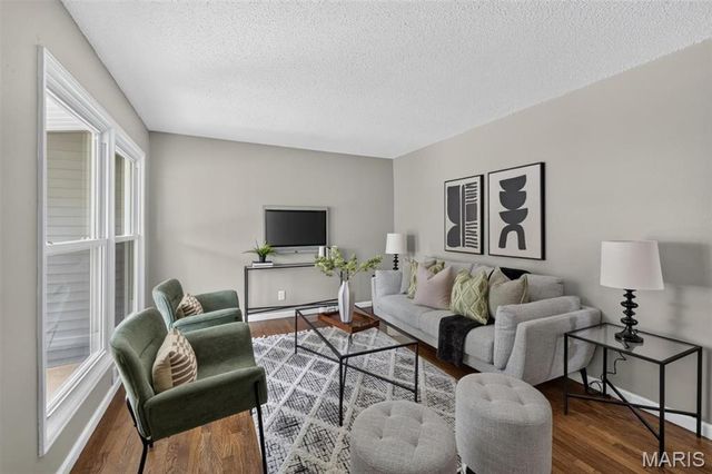 11644 Altozano Lane, Florissant, MO 63033