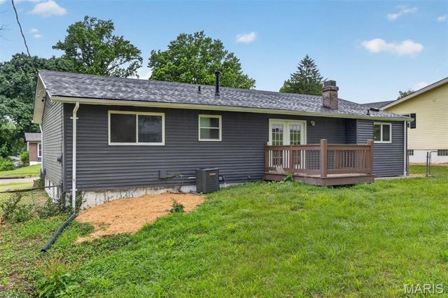 11644 Altozano Lane, Florissant, MO 63033