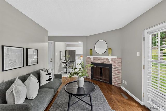11644 Altozano Lane, Florissant, MO 63033