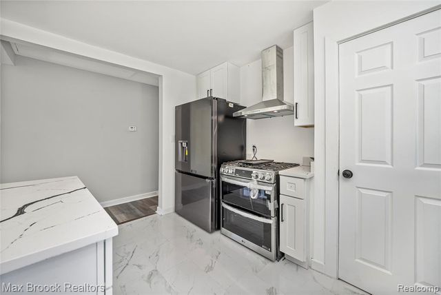 1122 Symes Court, Royal Oak, MI 48067